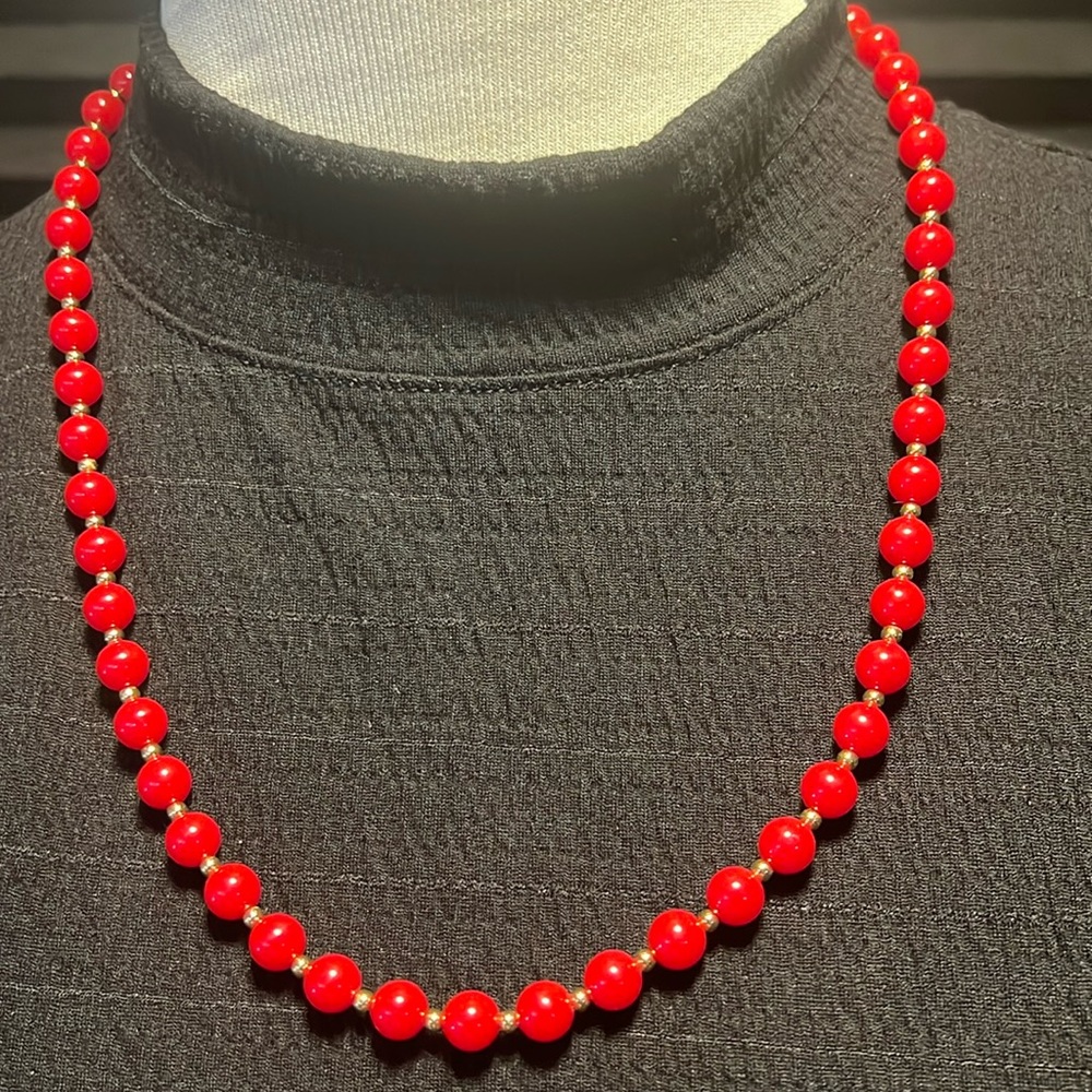 VTG Monet red and gold tone lucite bead necklace